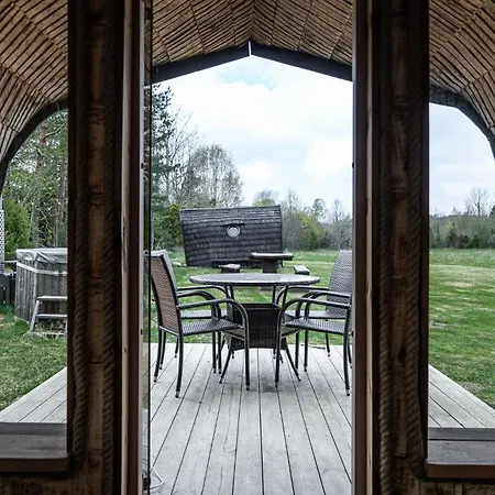 Laagriplats Pihla Inspiratsioonitalu Saunakompleks Kopu (Hiiumaa)